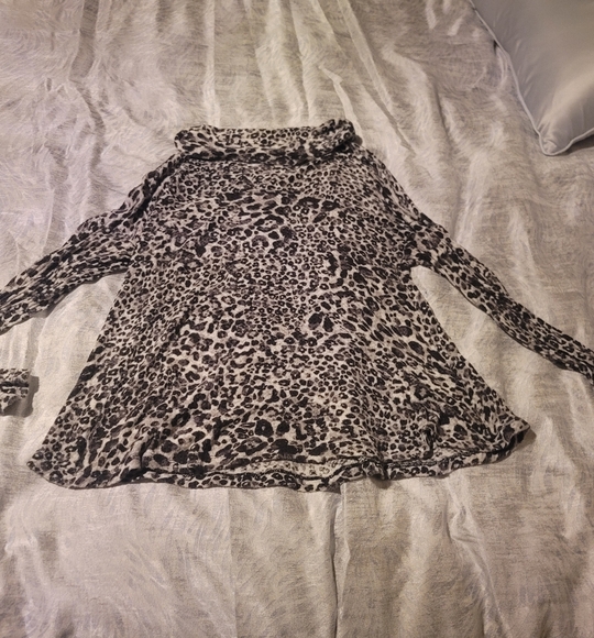 Cupio Animal Print Long Sleeve Top - Picture 3 of 4